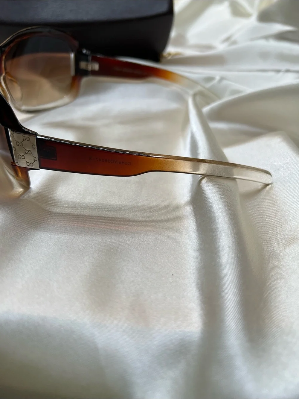 Coach Brown Gradient  Sunglasses with Brown Case